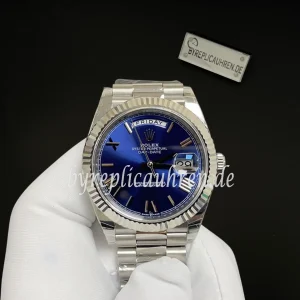 Replica Rolex Day-Date 228239 – Automatische Luxusuhr mit blauem Zifferblatt & römischen Indizes