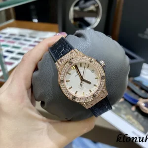 Hublot Classic Fusion 33mm Beige Dial Swiss Automatic Leather 1:1 Clone Watch