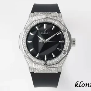 Hublot Classic Fusion 40mm Black Dial Swiss Automatic Kautschukarmband 1:1 Clone Watch