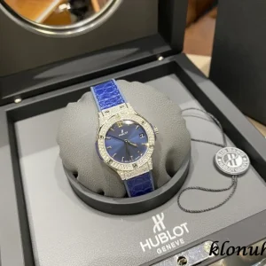 Hublot Classic Fusion 33mm Blaues Zifferblatt Schweizer Quarzwerk Kautschukarmband 1:1 Clone Watch