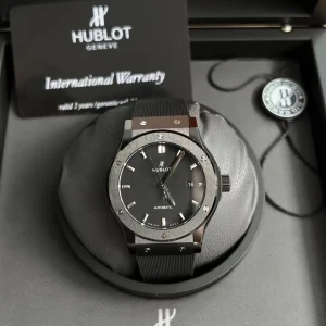 Hublot Classic Fusion 42mm Black Dial Automatic Rubber Bracelet 1:1 Clone Watch