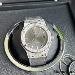 Hublot Classic Fusion 42mm Grau Automatik Lederarmband 1:1 Clone Watch