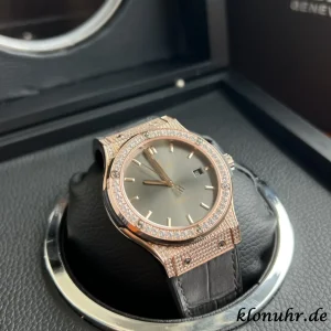 Hublot Classic Fusion 42mm Grau Automatik Leder 1:1 Clone Watch