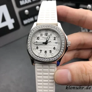 Patek Philippe Aquanaut 38mm White Dial Swiss Quartz Rubber Bracelet 1:1 Clone Watch