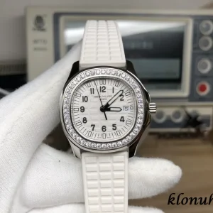 Patek Philippe Aquanaut 38mm White Dial Swiss Automatic Kautschukarmband 1:1 Clone Watch