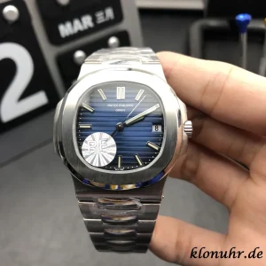 Patek Philippe Nautilus 40mm Blue Dial Automatic Metal Bracelet 1:1 Clone Watch